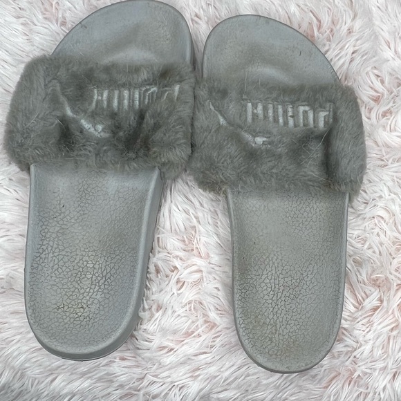 Furry Puma slides size 11 - Picture 2 of 4